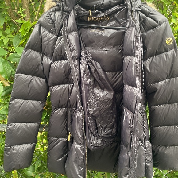 Brand new Michael kors puffer coat. - Picture 6 of 6
